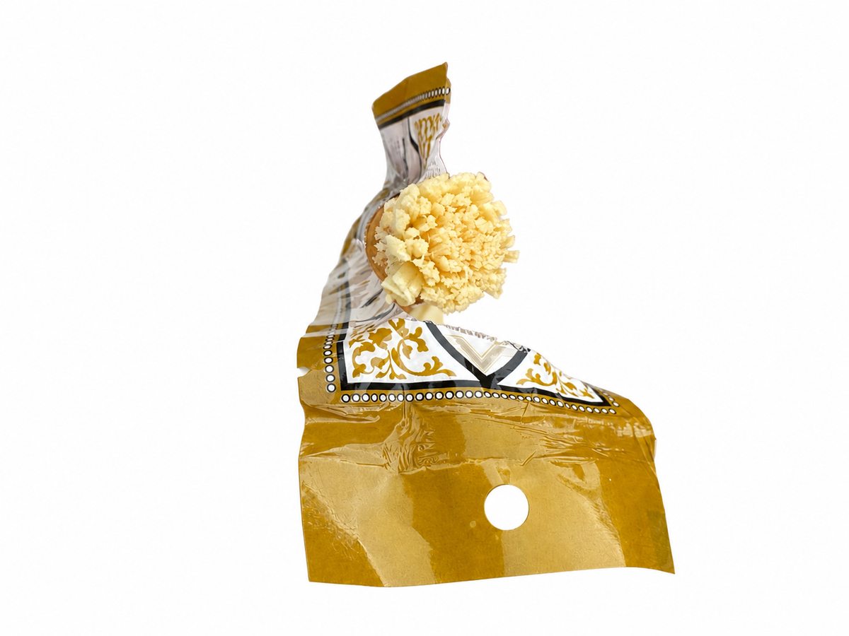 Close-up of Sewak Al Zia natural Peelu Miswak with softened brush-like fibres used for traditional teeth cleaning.